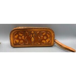 Vtg Handcrafted Tan Tooled Leather Zipper Wallet With Floral Design  Wrist Strap
